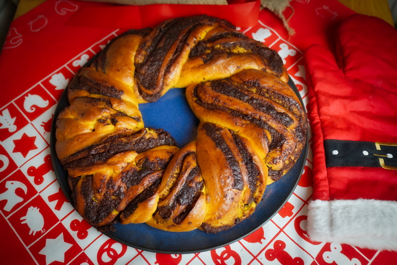 Saffrans-Babka med chokladfyllning (Saffranskrans)